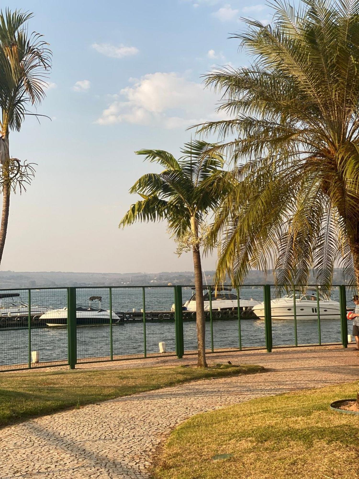 Apartamento Lindo Com Vista Lago Brasília Luaran gambar